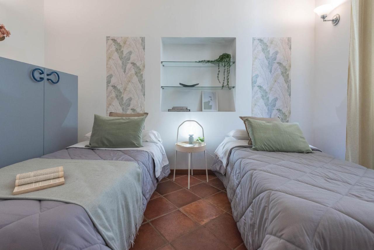 Terzo Campanello - Terrazza Nel Centro Storico Apartment Lecce Bagian luar foto